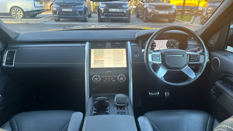 Land Rover Discovery 3.0 D250 R-Dynamic SE 5dr Auto Diesel Station Wagon